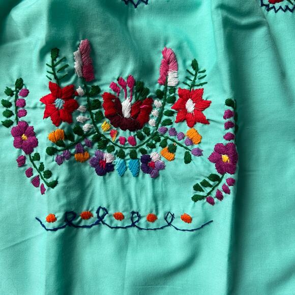 NWT Girls 1y Teal Floral Embroidered Mexican Peasant Dress Short Sleeve 12m - Picture 2 of 4
